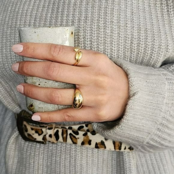 Size 7 Womens Gold Plated Retro Smooth Surface Dome Unisex Finger Ring J… - Picture 3 of 10